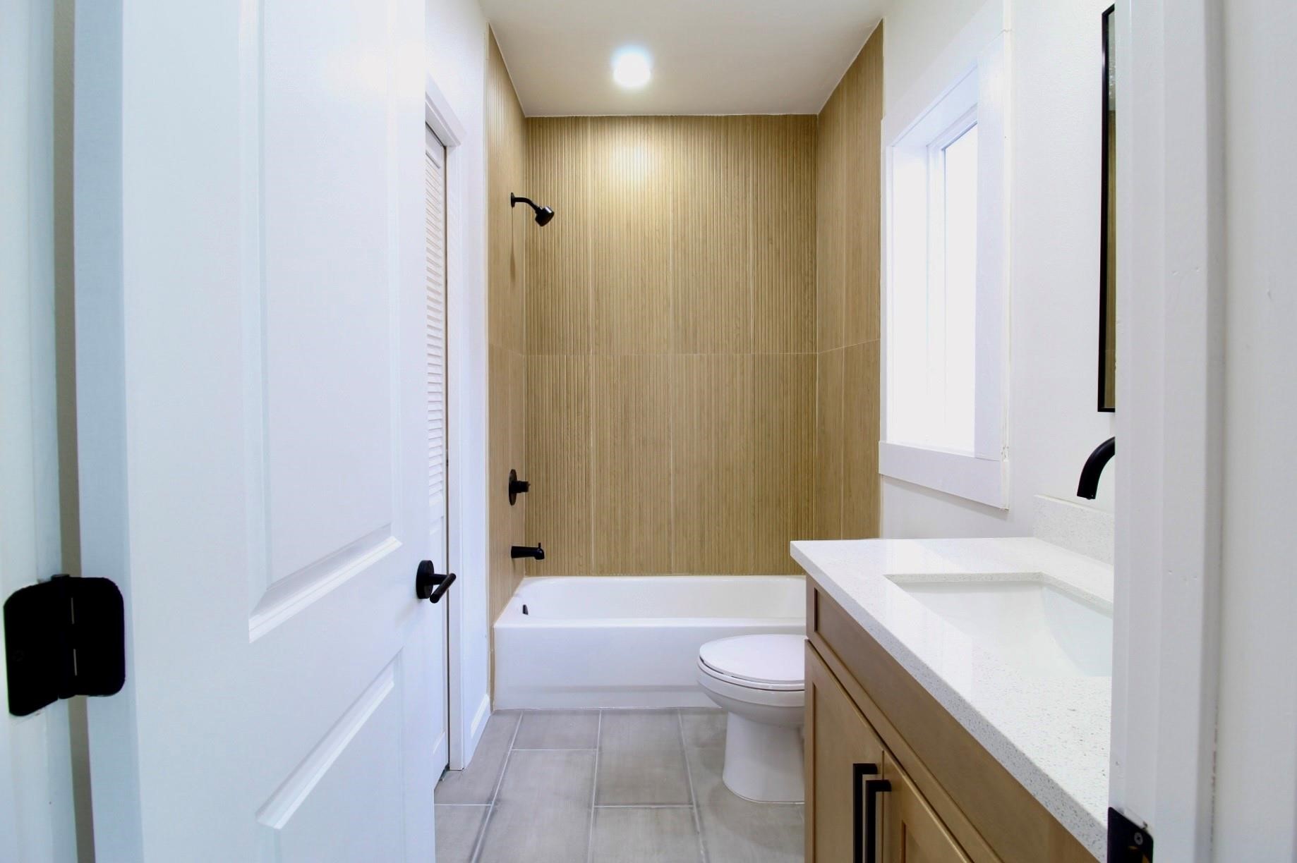 1618 Weber Street Houston, TX 77007 - Photo 10 of 44