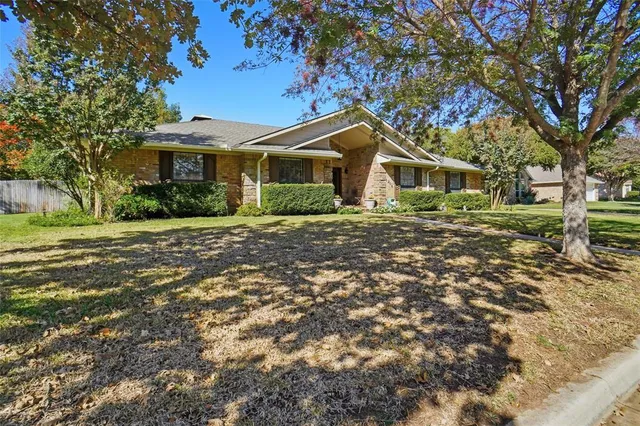 $899,900 | 1206 Oakwood Trail, Southlake, TX 76092
