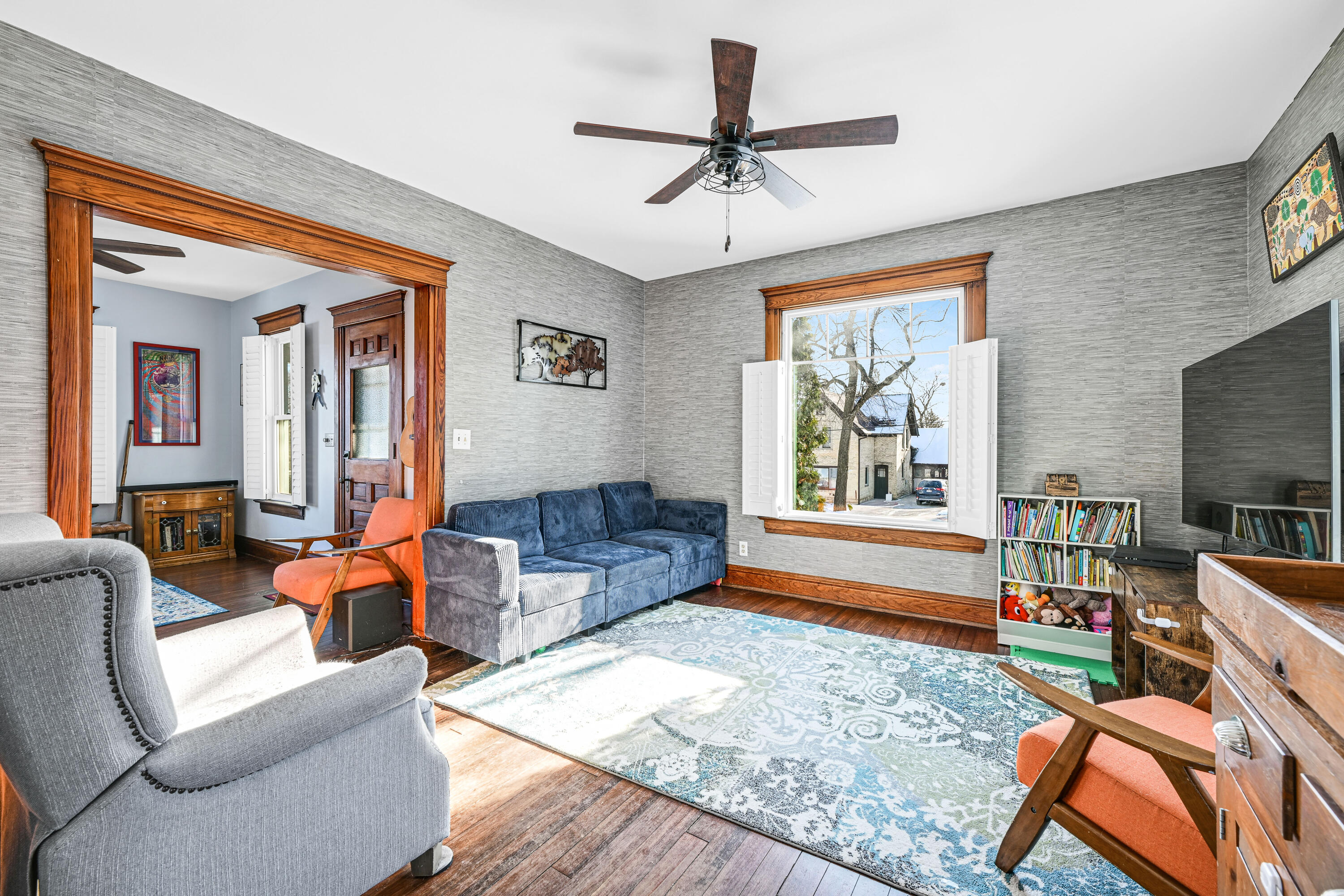 417 James Street Burlington, WI 53105 - Photo 11 of 40 2 (5)