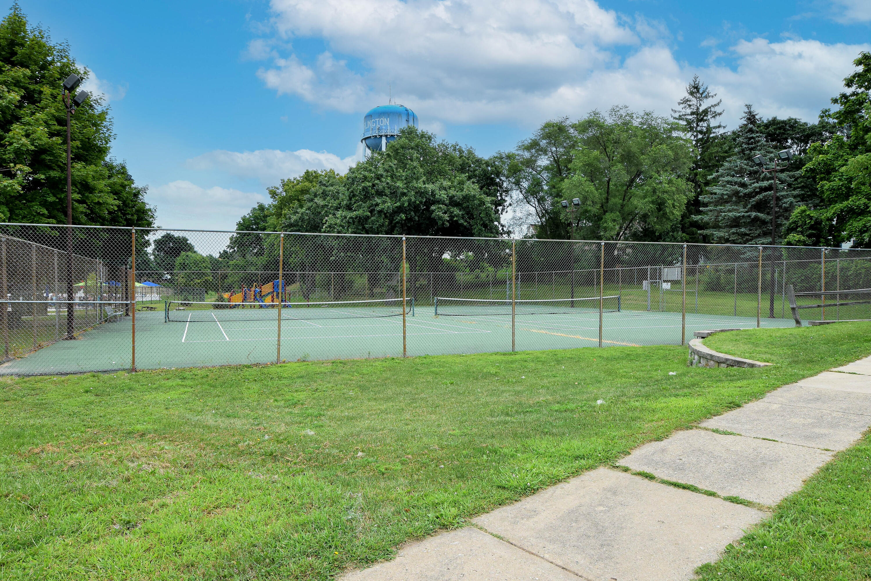 417 James Street Burlington, WI 53105 - Photo 34 of 40 DSC_0120-Edit