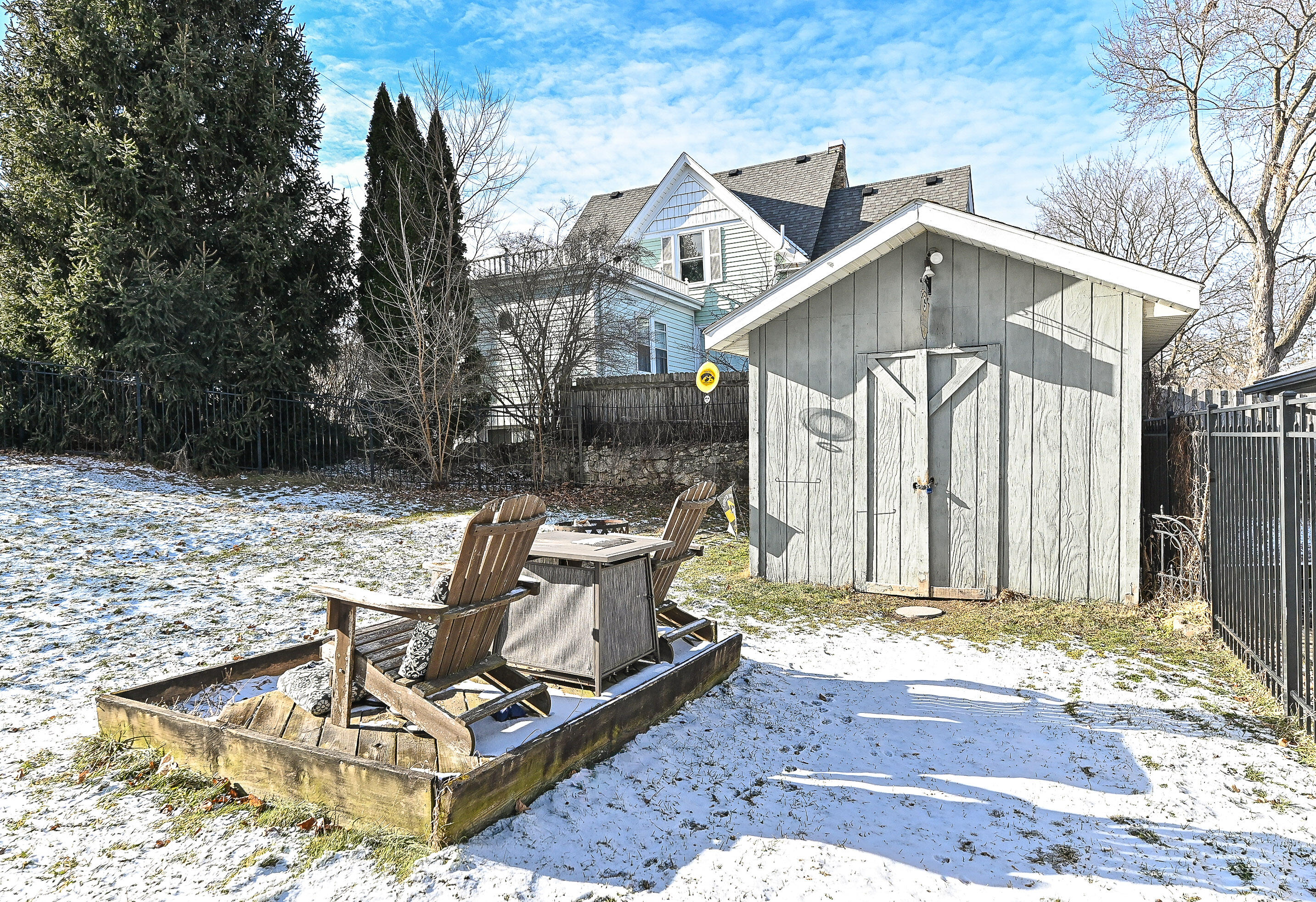 417 James Street Burlington, WI 53105 - Photo 37 of 40 James-15