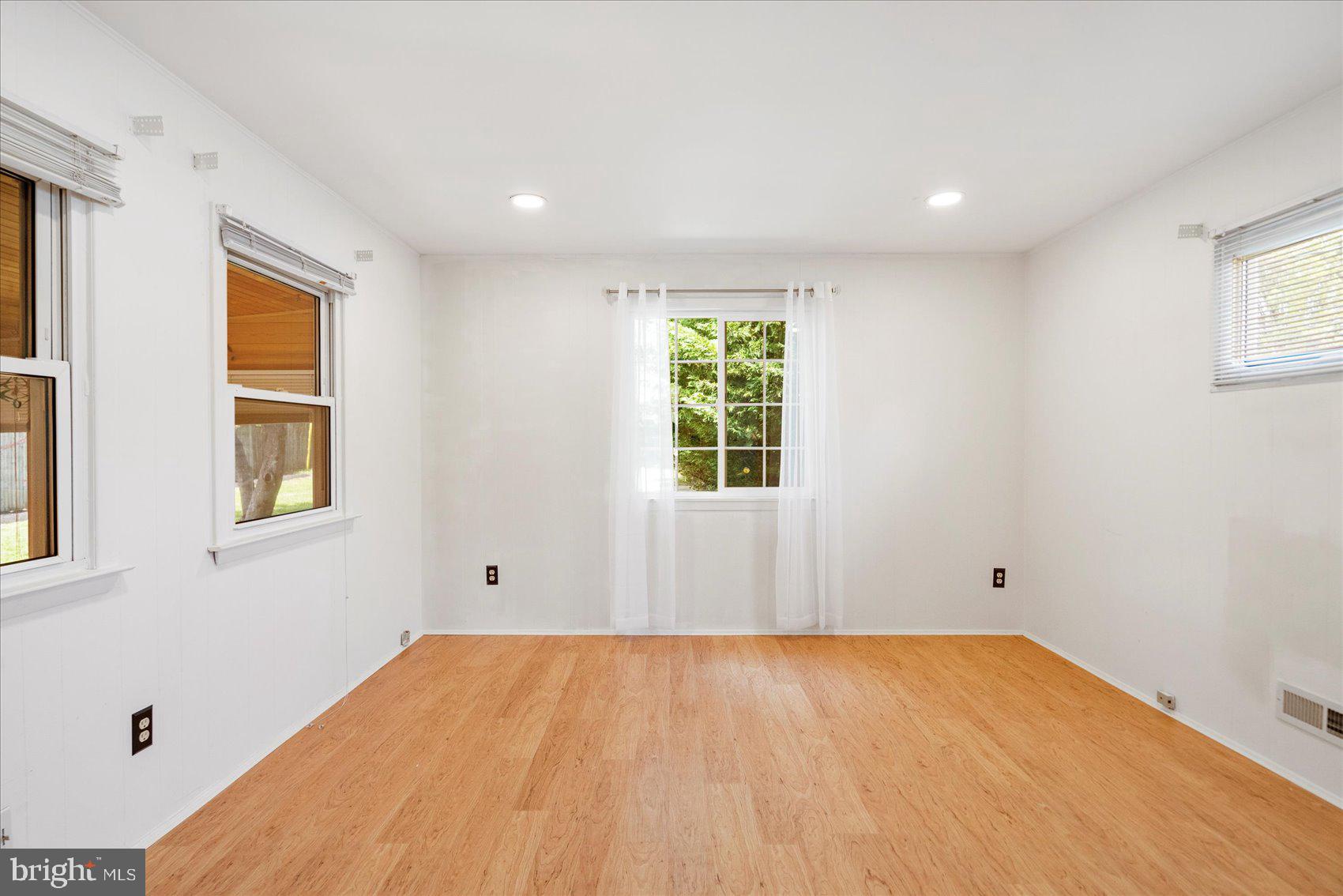1828 Wycliffe Road Baltimore, MD 21234 - Photo 15 of 41 a view of empty room with window