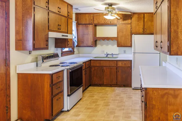 $145,000 | 1412 West 11th Street, Junction City, KS 66441