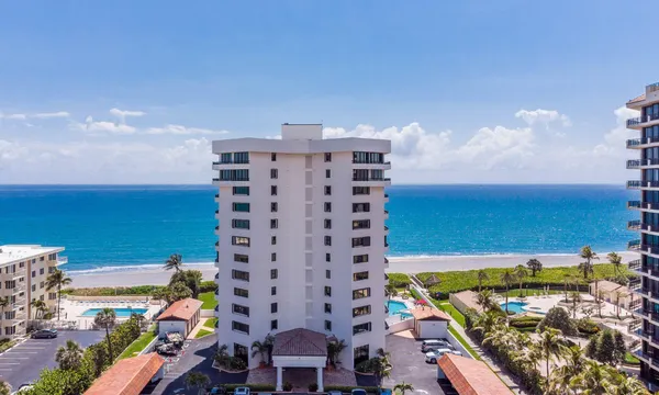 $1,210,000 | 600 Ocean Drive, Unit 9B, Juno Beach, FL 33408