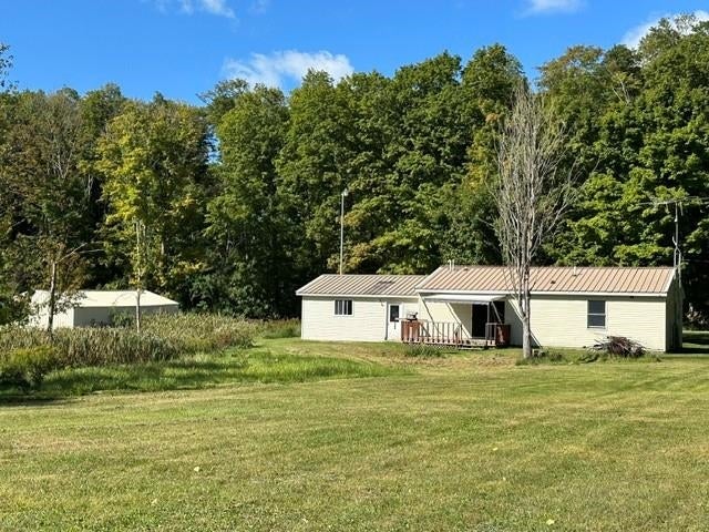 2032 Devlin Road Central Lake, MI 49622 - Photo 6 of 23 Gallery Image 6