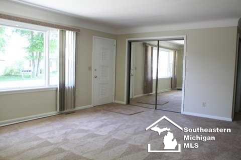 6128 Goddard Road Newport, MI 48166 - Photo 4 of 16