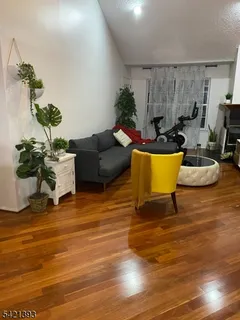 $599,999 | 1026 Castle Road, Mahwah, NJ 07430