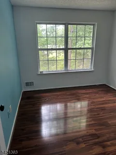 $599,999 | 1026 Castle Road, Mahwah, NJ 07430