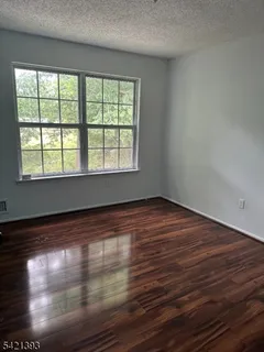 $599,999 | 1026 Castle Road, Mahwah, NJ 07430