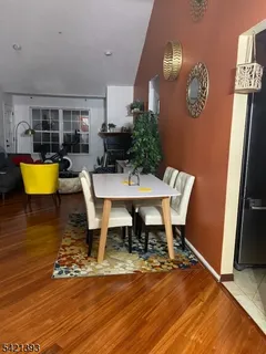 $599,999 | 1026 Castle Road, Mahwah, NJ 07430