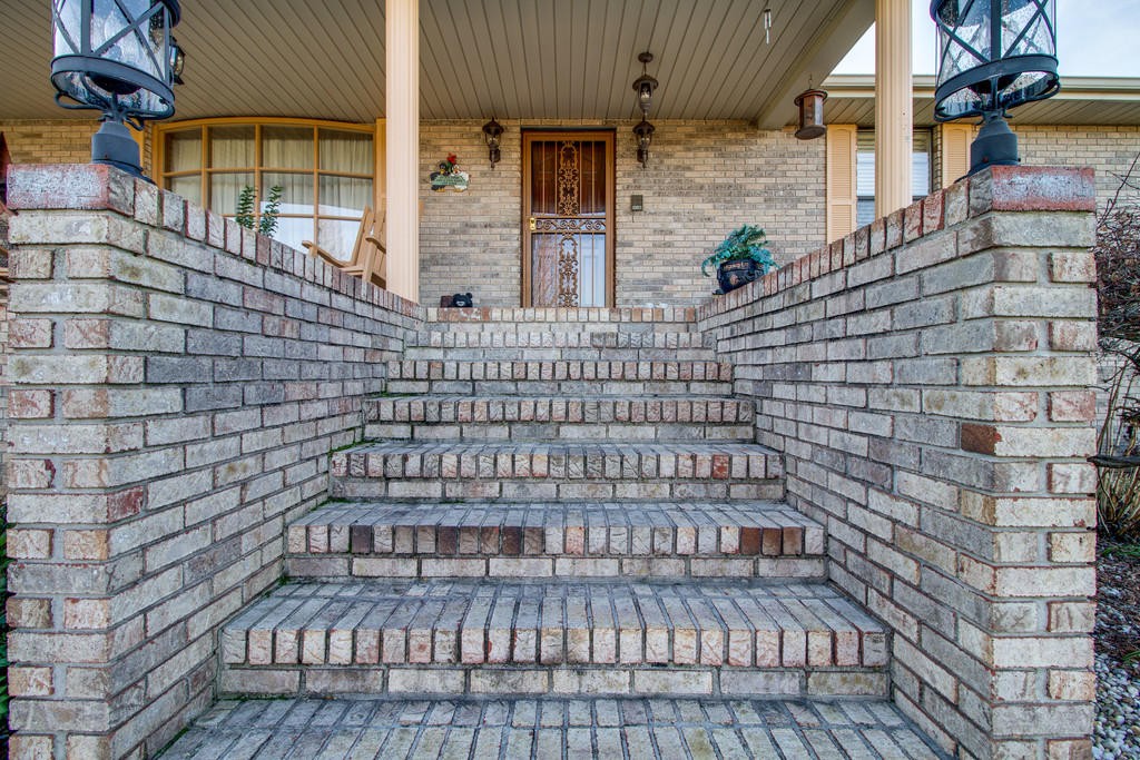 933 Chris Road Strawberry Plains, TN 37871 - Photo 5 of 38 Gallery Image 5