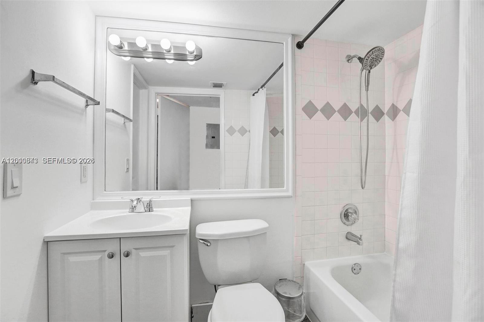 126 Southwest 17th Road, Unit 601 Miami, FL 33129 - Photo 14 of 21