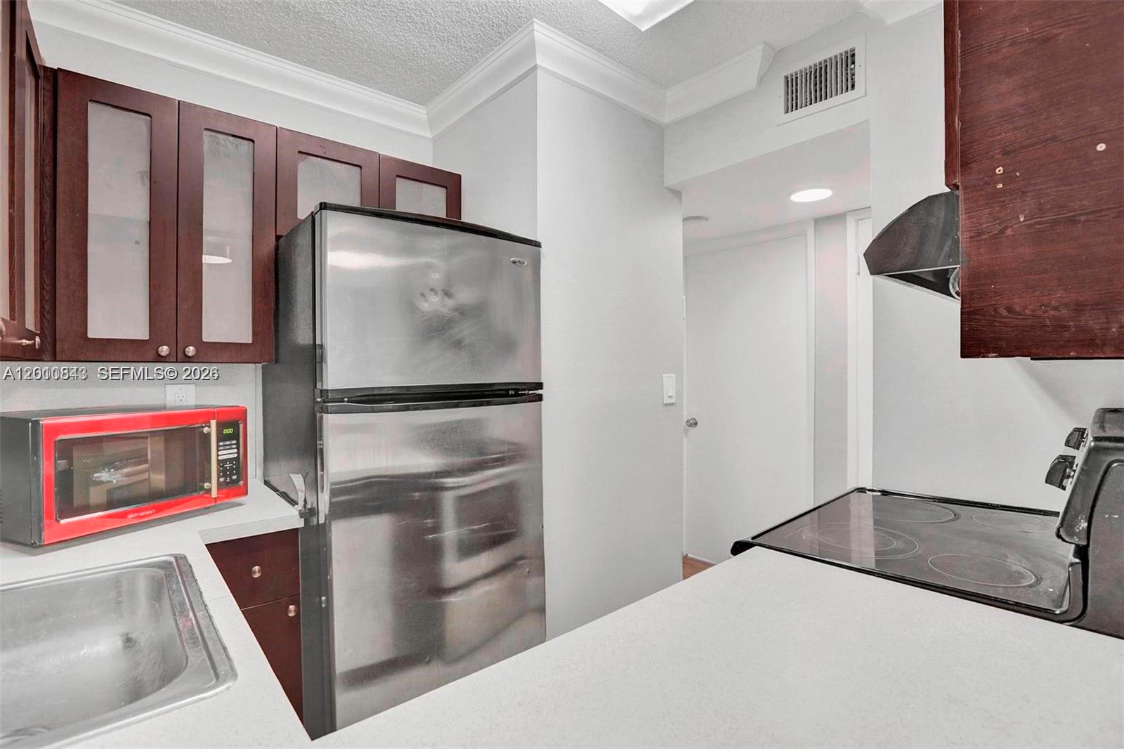 126 Southwest 17th Road, Unit 601 Miami, FL 33129 - Photo 4 of 21
