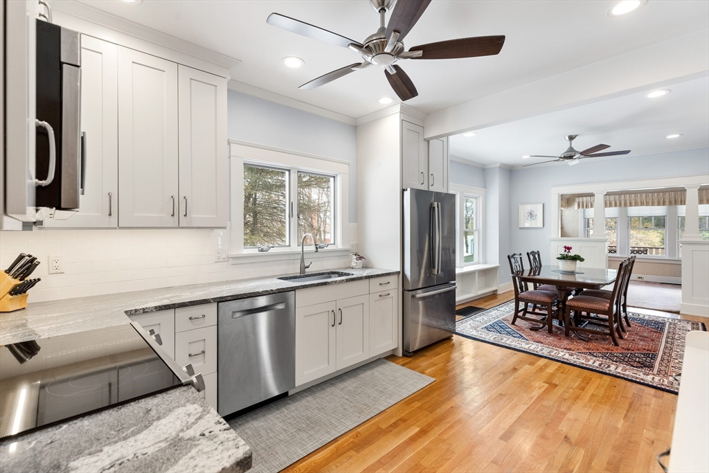 67 Lowell Street Lexington, MA 02420 - Photo 4 of 41