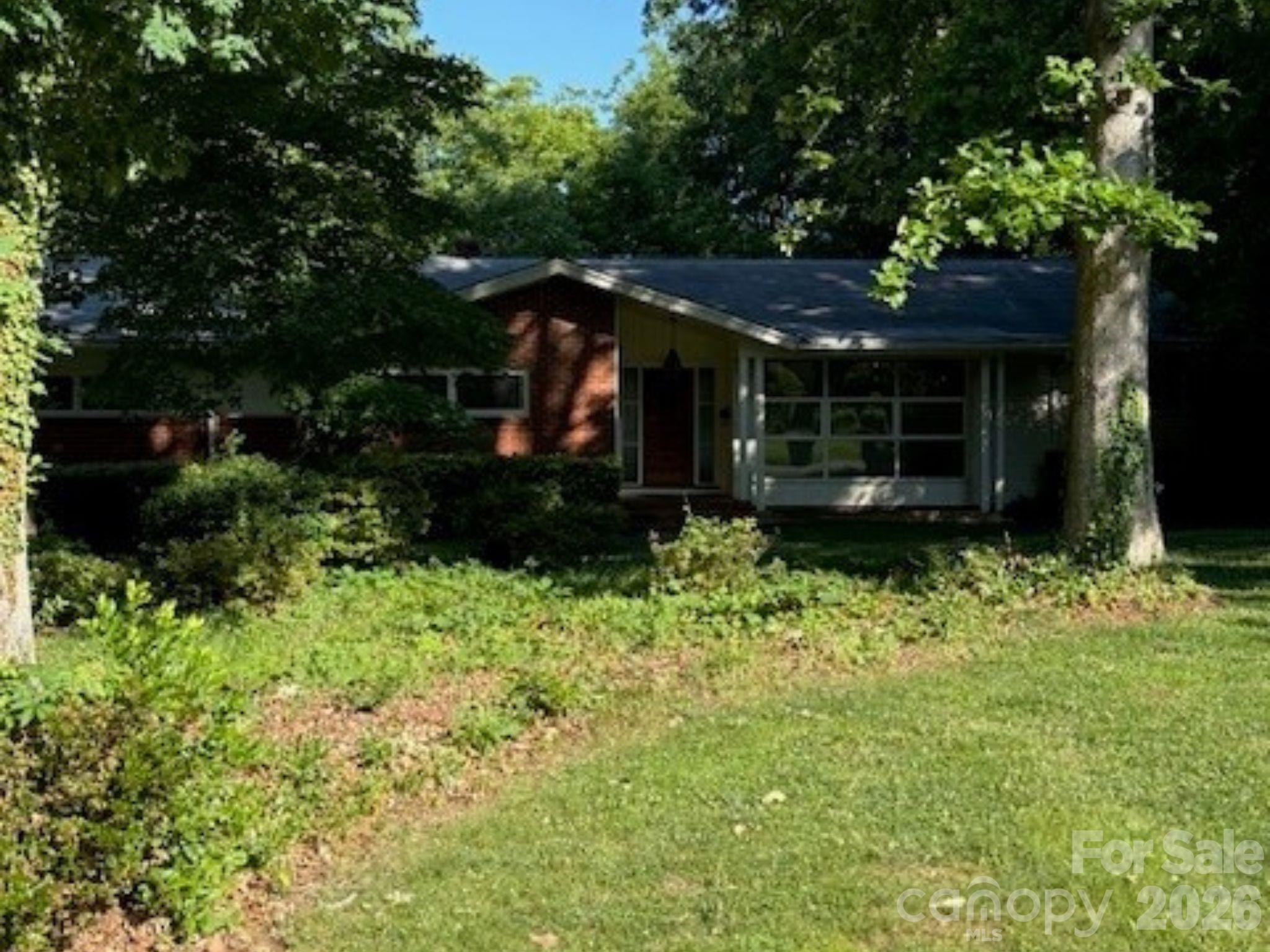 2028 Ferncliff Road Charlotte, NC 28211 - Photo 6 of 7