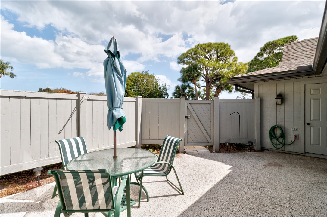 605 Timber Ridge Trail Southwest, Unit 102 Vero Beach, FL 32962 - Photo 26 of 36 Gallery Image 26