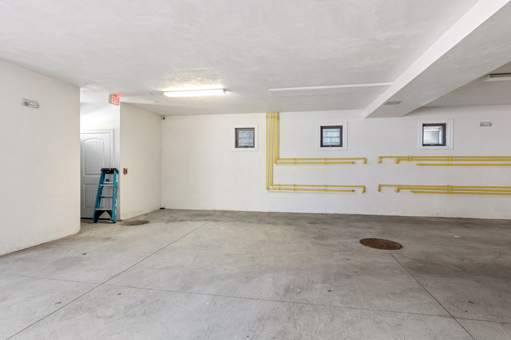 15 Preble Street, Unit 4 Boston, MA 02127 - Photo 14 of 23