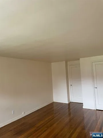 $1,900 | 29 West Passaic Street, Maywood, NJ 07607