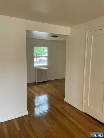 $1,900 | 29 West Passaic Street, Maywood, NJ 07607