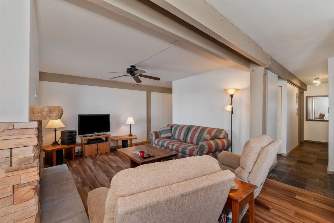 2590 Longthong Road, Unit 211 Steamboat Springs, CO 80487 - Photo 10 of 26 Gallery Image 10