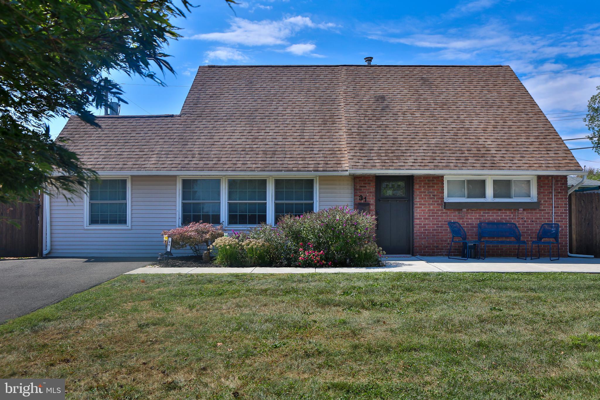 31 Canyon Road Levittown, PA 19057 - Photo 1 of 23 Gallery Image 1