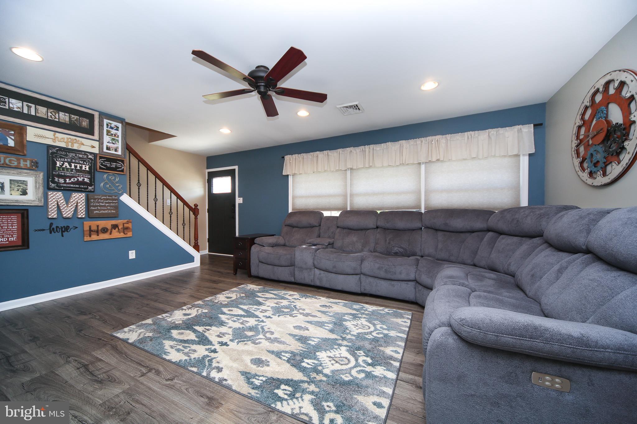 31 Canyon Road Levittown, PA 19057 - Photo 3 of 23 Gallery Image 3