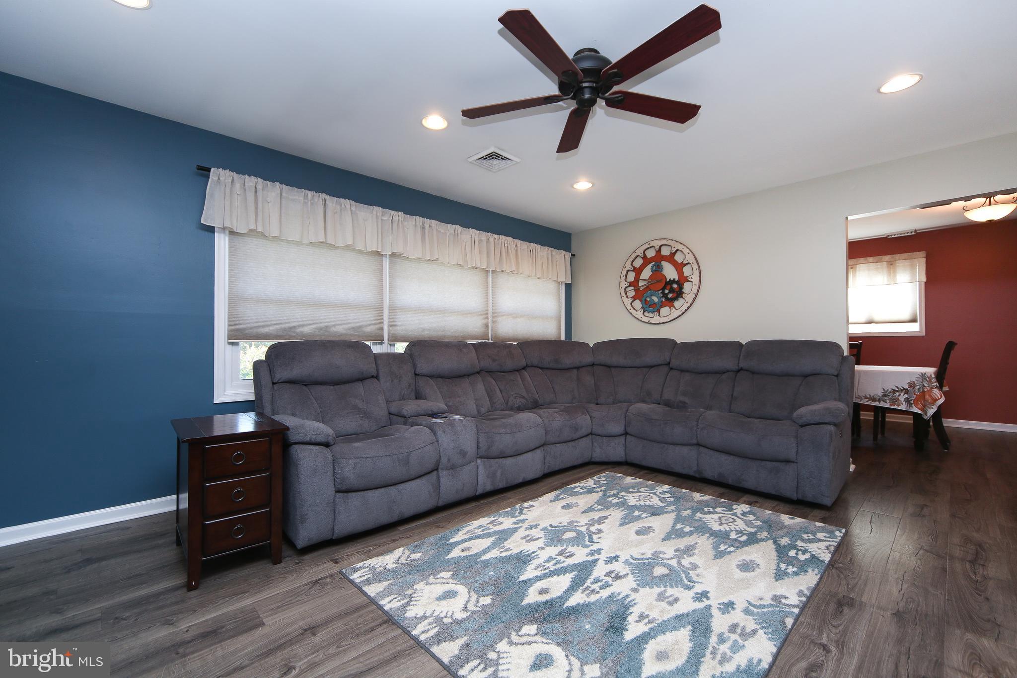 31 Canyon Road Levittown, PA 19057 - Photo 4 of 23 Gallery Image 4