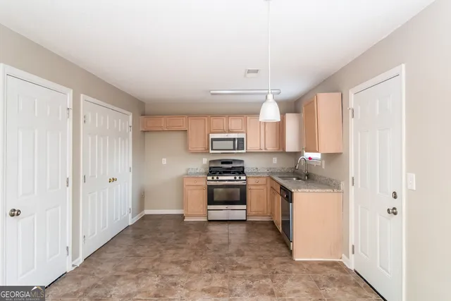 $1,720 | 7522 Clear Creek Approach, Lithonia, GA 30058