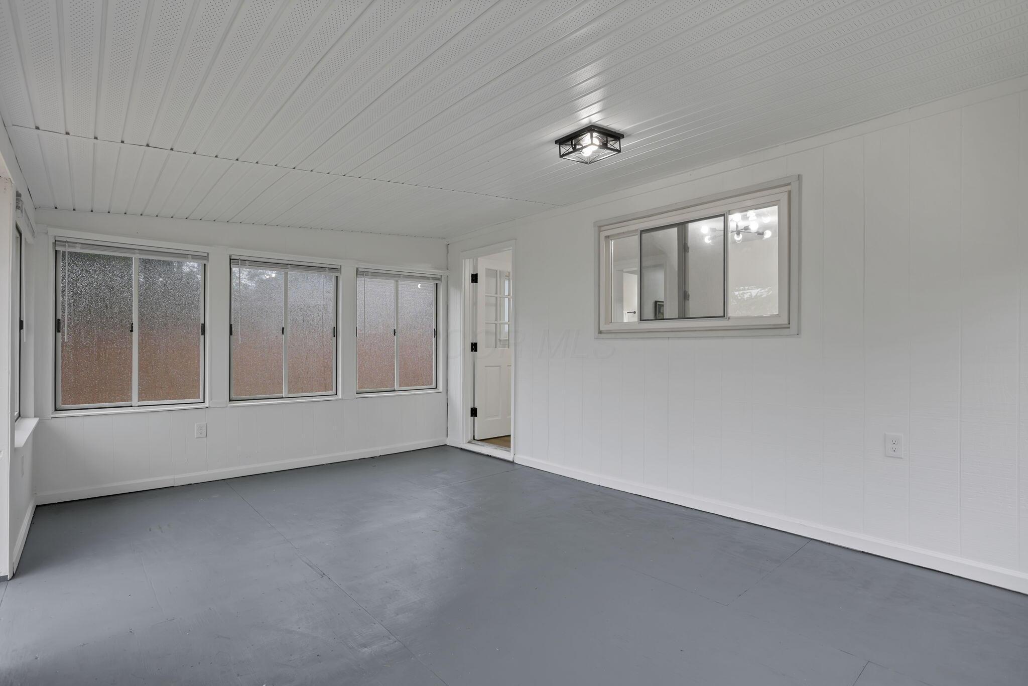 430 South James Road Columbus, OH 43213 - Photo 18 of 24 37-web-or-mls-SMEP3840
