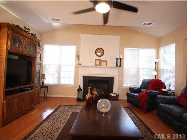 2201 Winthorp Ridge Road Charlotte, NC 28270 - Photo 5 of 16 Gallery Image 5