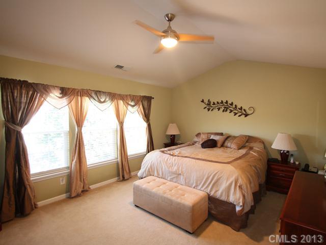 2201 Winthorp Ridge Road Charlotte, NC 28270 - Photo 9 of 16 Gallery Image 9