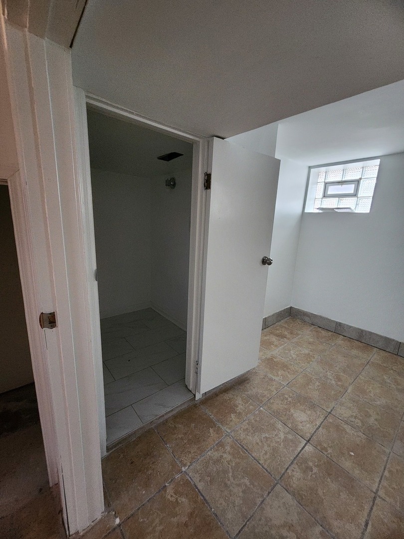 2017 Foster Street, Unit 1 Evanston, IL 60201 - Photo 12 of 17