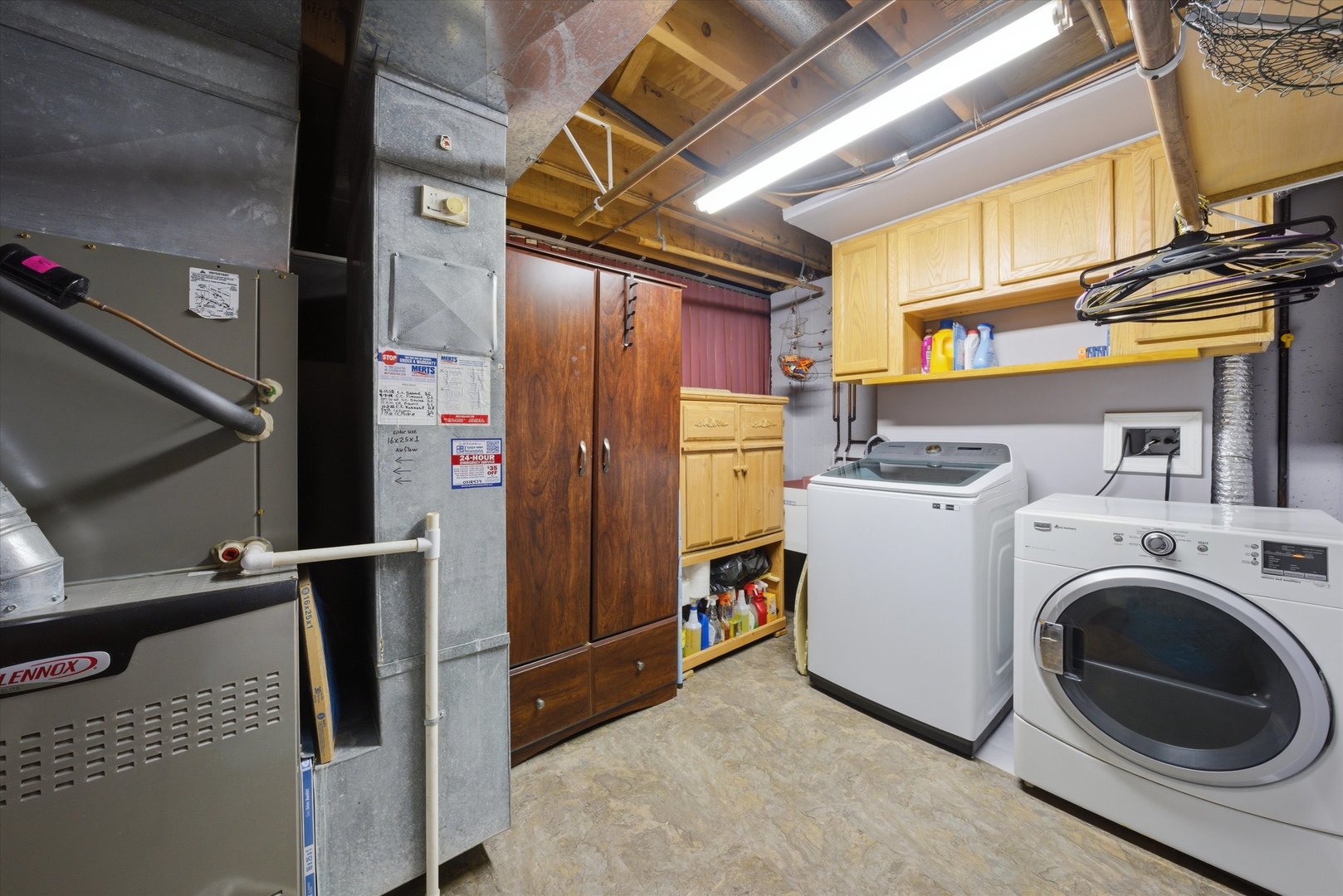 3552 Fairway Drive Crete, IL 60417 - Photo 24 of 27 a utility room with dryer and washer
