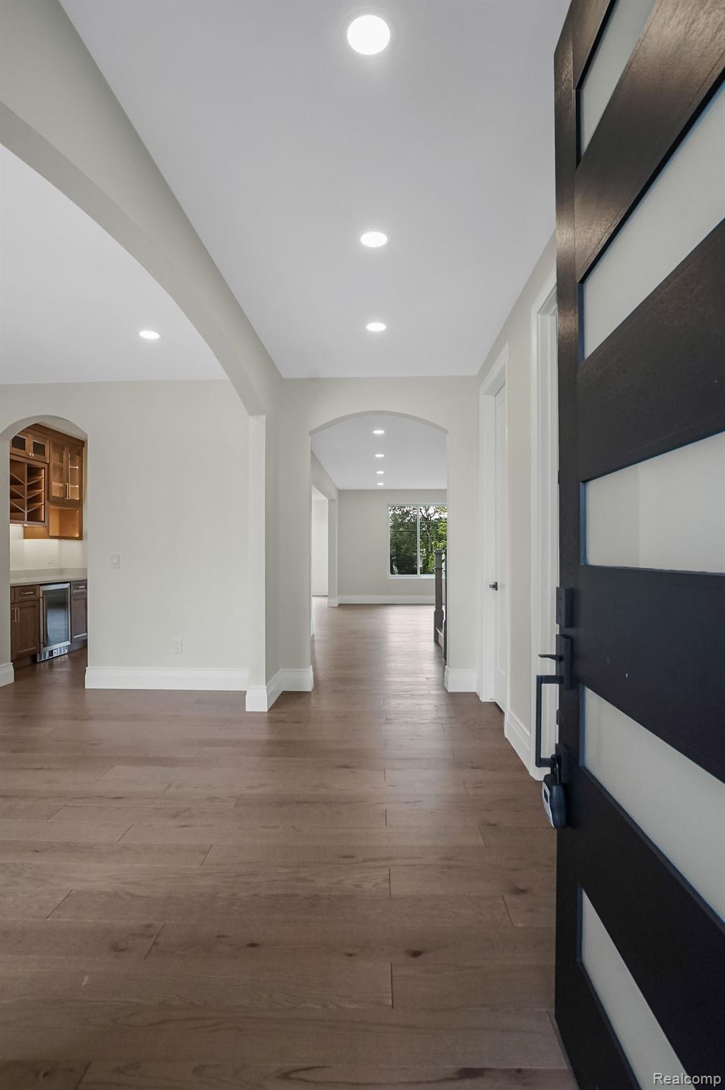 3815 Kent Road Royal Oak, MI 48073 - Photo 7 of 71 Gallery Image 7
