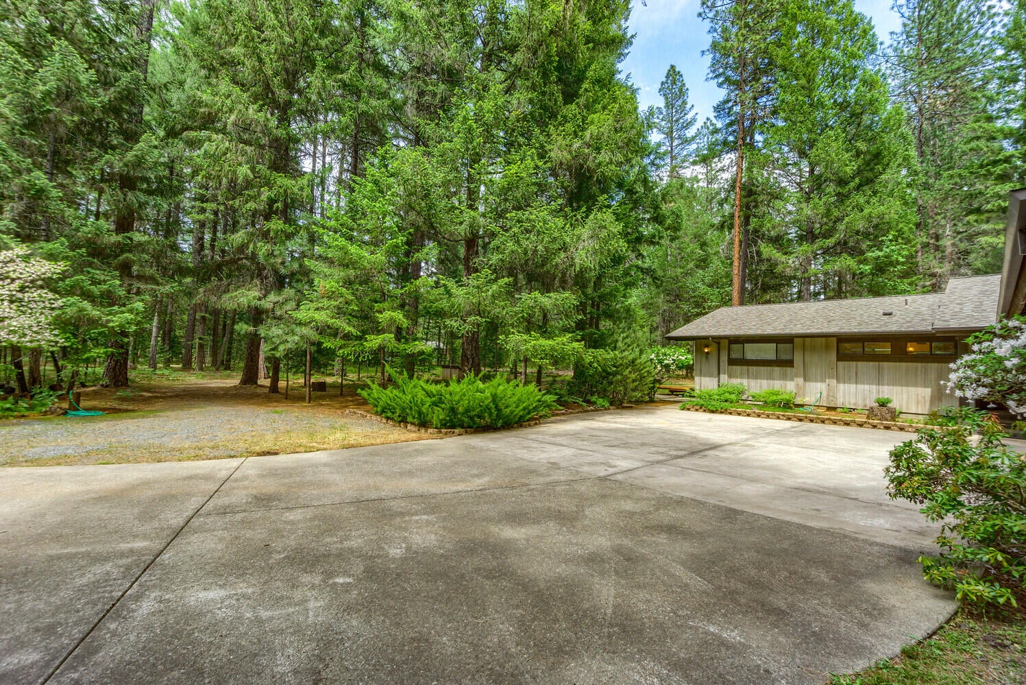 820 Pleasant Creek Road Rogue River, OR 97537 - Photo 30 of 41 35_PCR_35_mls