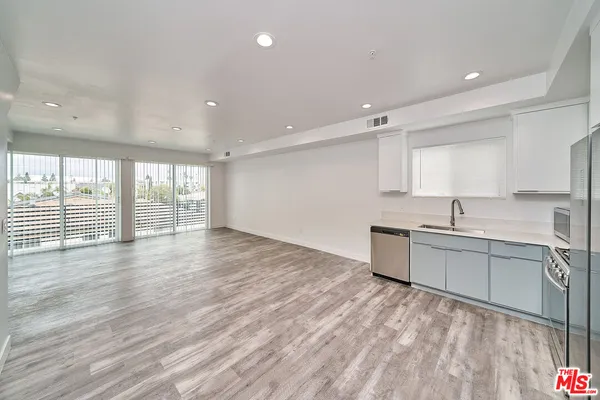$20,000 | 603 West 41st Place, Los Angeles, CA 90037