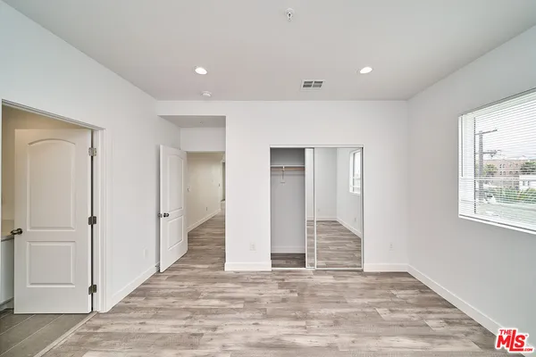 $20,000 | 603 West 41st Place, Los Angeles, CA 90037