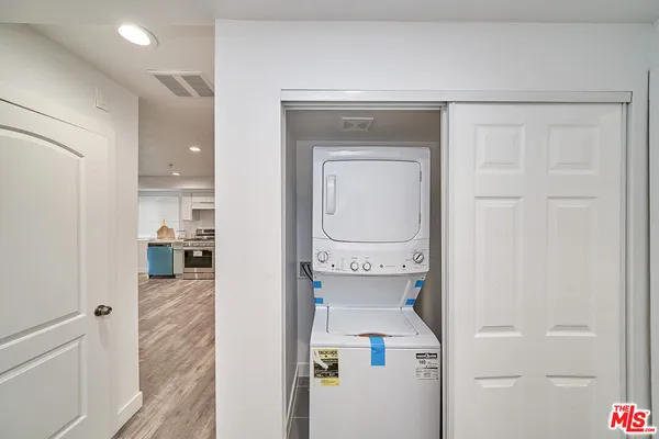 $20,000 | 603 West 41st Place, Los Angeles, CA 90037