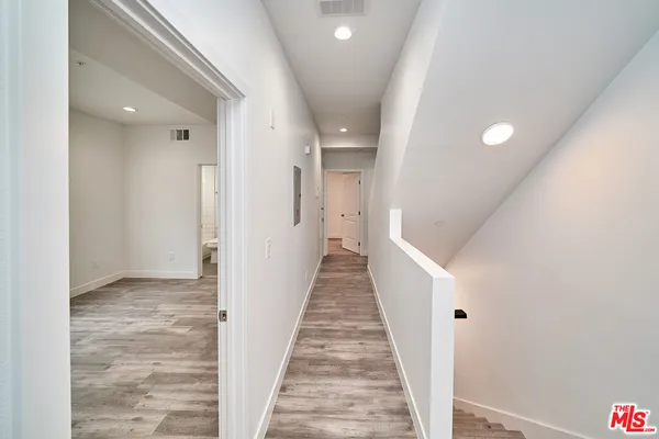 $20,000 | 603 West 41st Place, Los Angeles, CA 90037