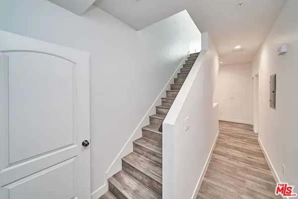 $20,000 | 603 West 41st Place, Los Angeles, CA 90037