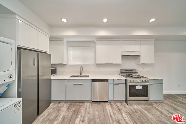 $20,000 | 603 West 41st Place, Los Angeles, CA 90037