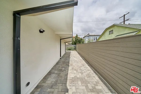 $20,000 | 603 West 41st Place, Los Angeles, CA 90037