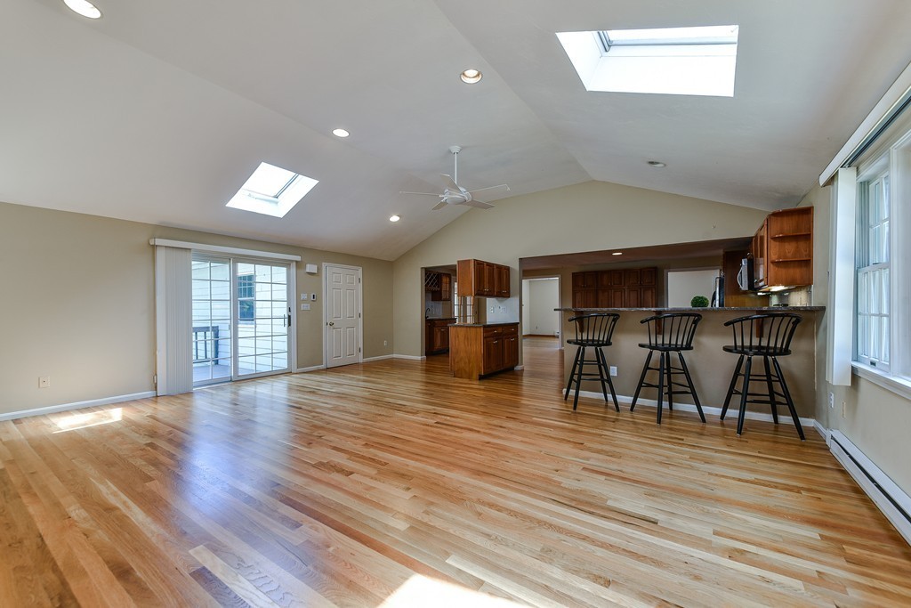 31 Stewart Road Needham, MA 02492 - Photo 6 of 22