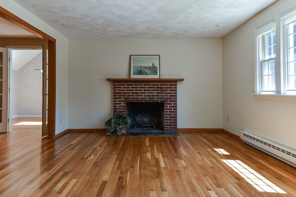 31 Stewart Road Needham, MA 02492 - Photo 10 of 22