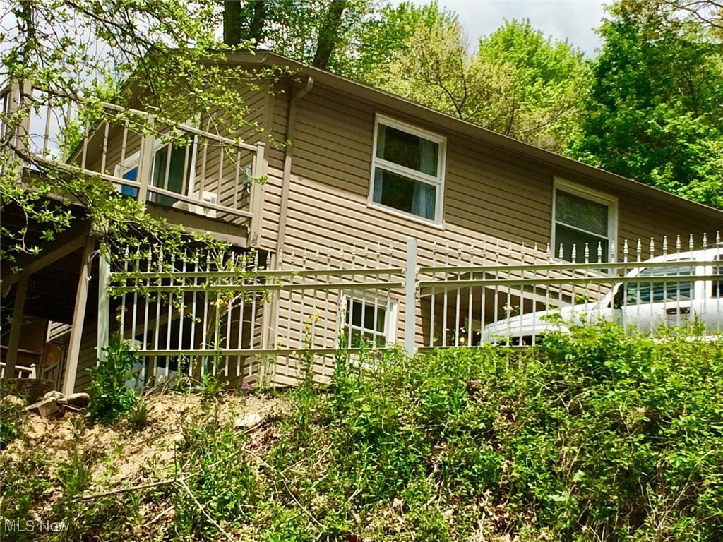 7121 Fable Road Southwest Sherrodsville, OH 44675 - Photo 3 of 25 Gallery Image 3