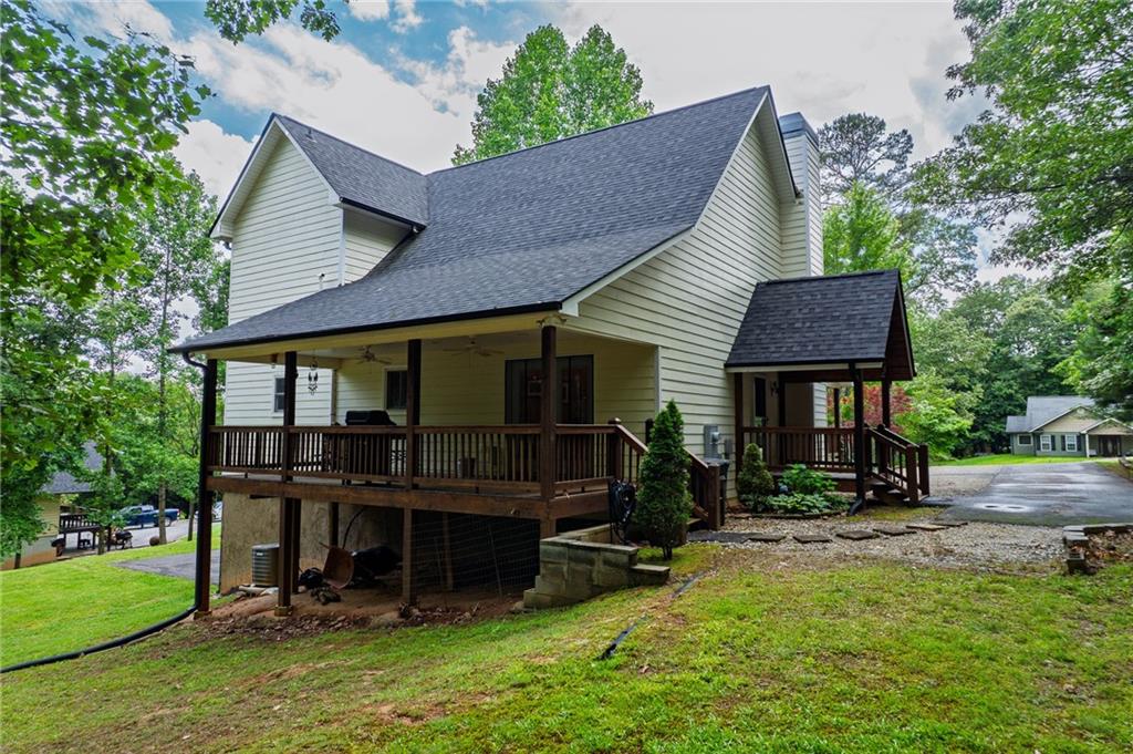 292 High Country Crossing Morganton, GA 30560 - Photo 4 of 35 front view of a house with a yard