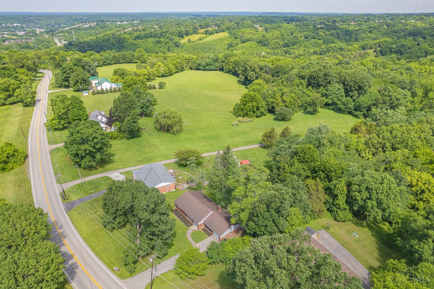 6718 Springdale Road Cincinnati, OH 45247 - Photo 33 of 34