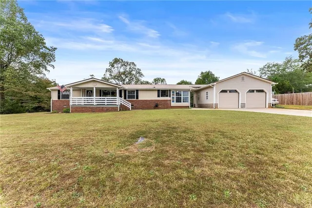 $345,000 | 1689 Old State Road, Pendergrass, GA 30567