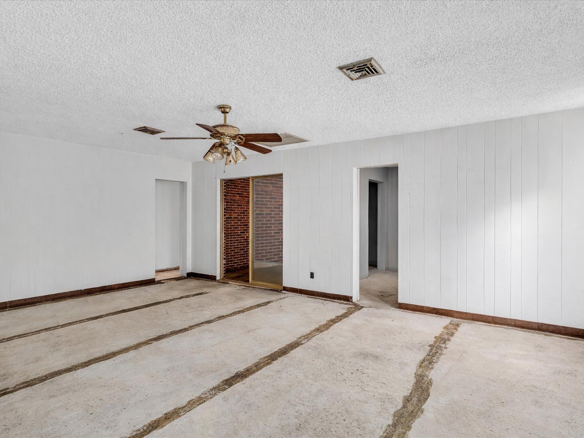 258 Southwest 8th Street Dania Beach, FL 33004 - Photo 15 of 45 17-FPP00076