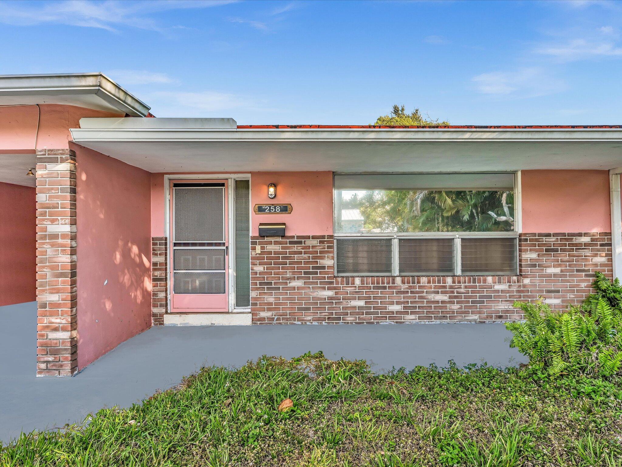 258 Southwest 8th Street Dania Beach, FL 33004 - Photo 3 of 45 03-FPP00011